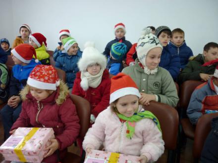 Romanian children wrapped up warm for winter